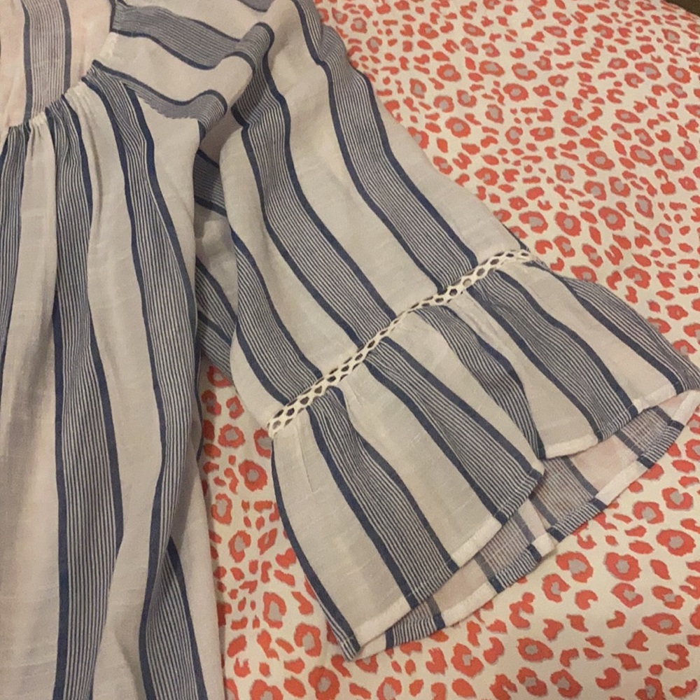 Perfect Summer Blouse - Picture 2 of 3